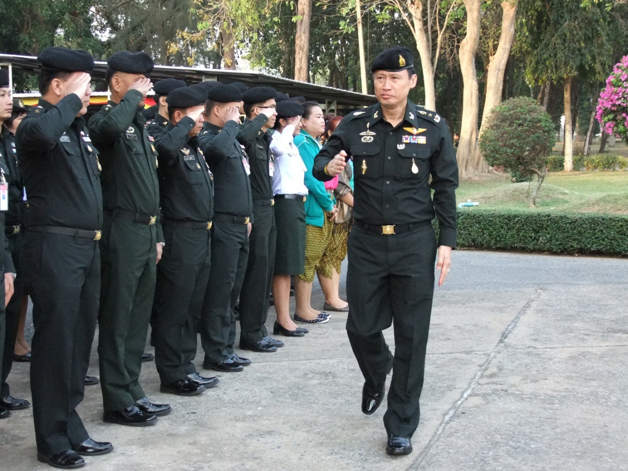 แม่ทัพภาค 1 มอบนโยบาย พลตรี ประวิทย์ ฉายะบุตร ผู้บัญชาการมณฑลทหารบกที่ 12 