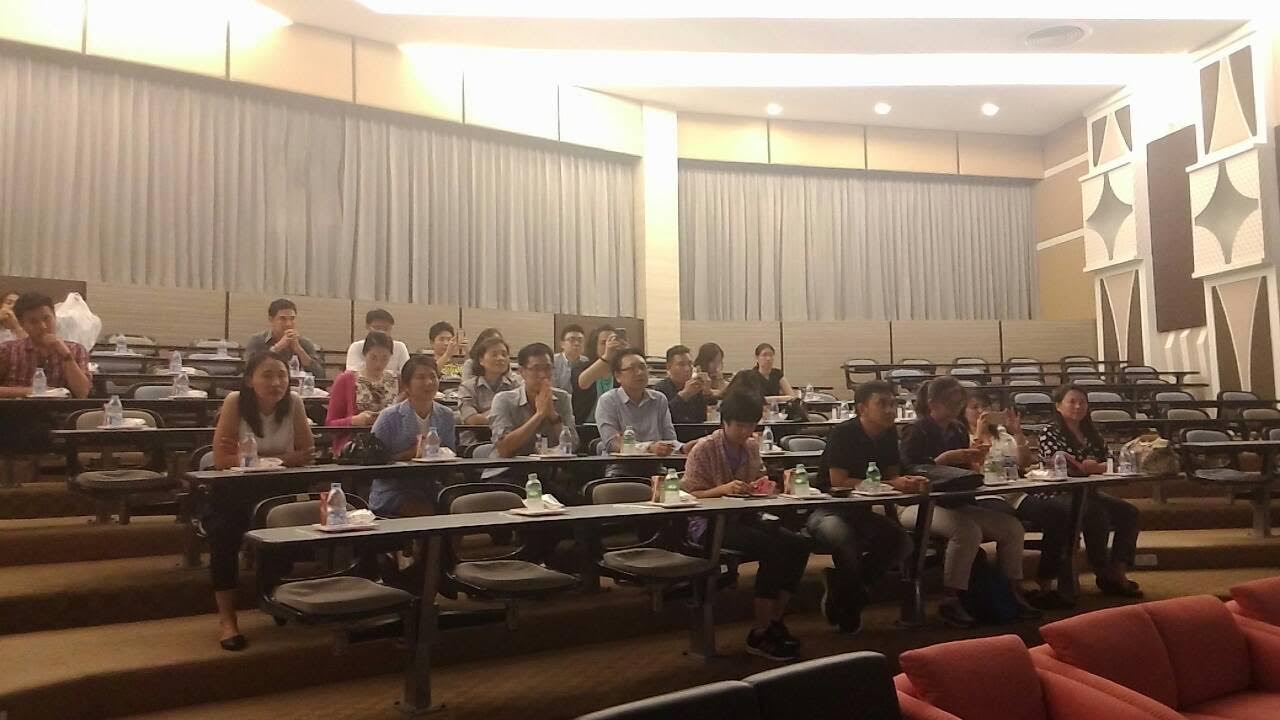 ทลฉ.รับผู้ประกอบการธุรกิจอุตสาหกรรม หลักสูตร การค้าสู่สากลและการส่งออก 